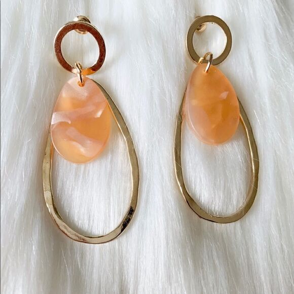 Minimalist Teardrop Statement Earrings - Picture 2 of 3